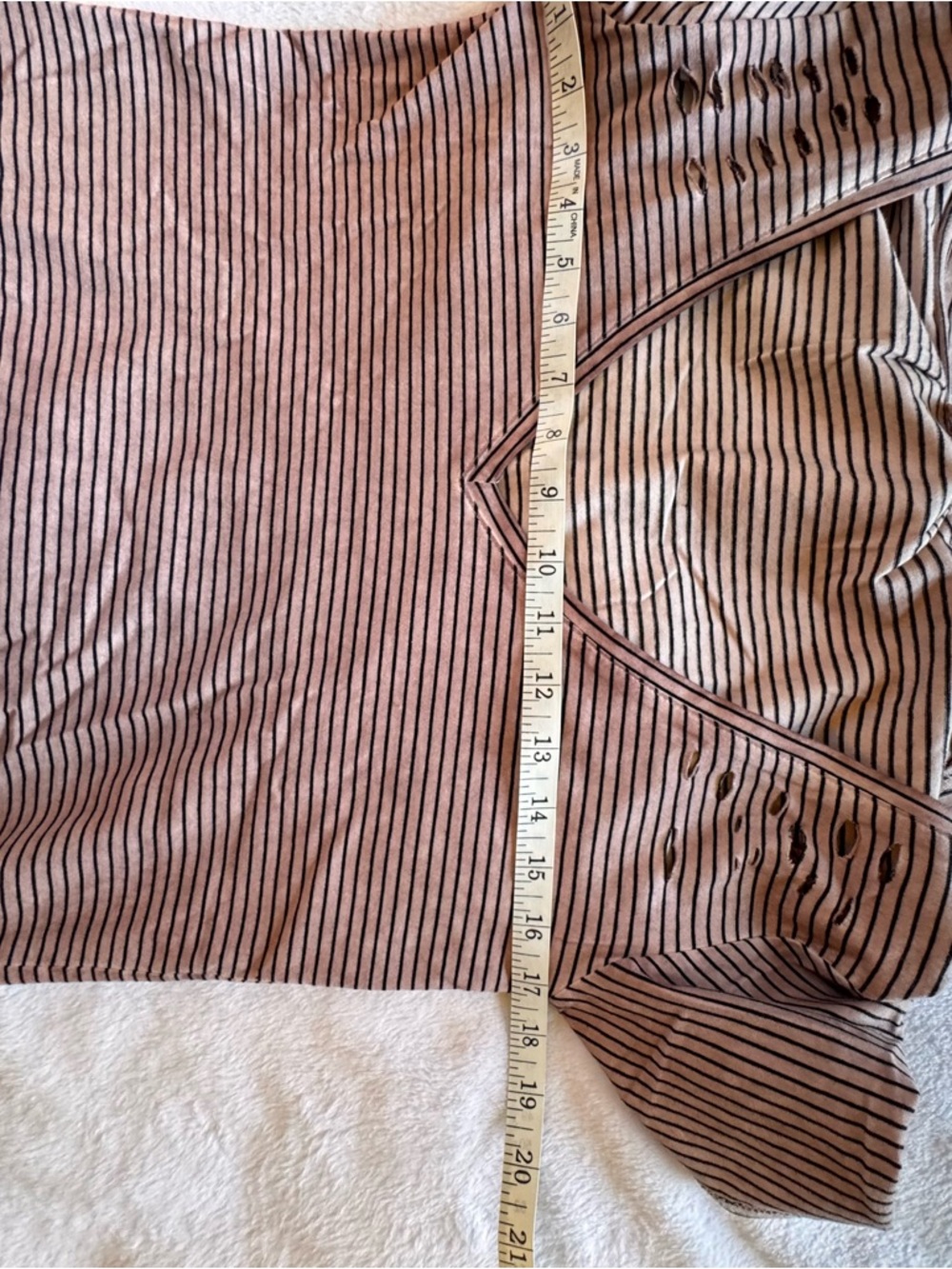 POL Pink & Black Intentionally Distressed Striped V-Neck Short Sleeve Tee NWOT - Picture 4 of 5